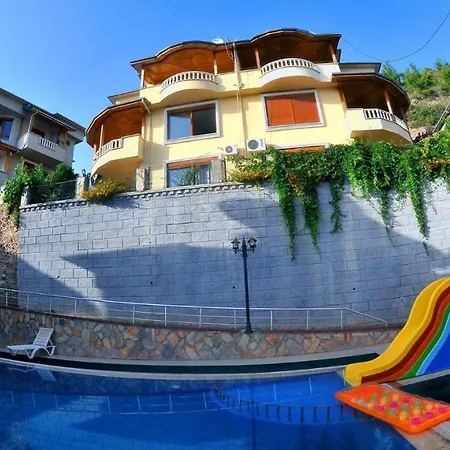 5 Star In With Breathtaking Views, 1037 Αλάνια