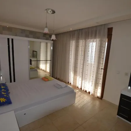 Villa 5 Star In With Breathtaking Views, 1037 Alanya